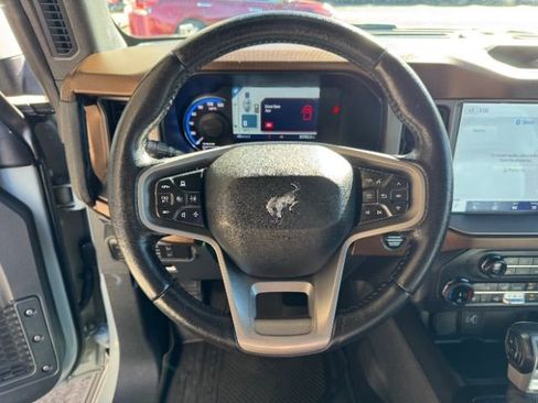 Used 2022 Ford Bronco Outer Banks w/ Sasquatch Package image 18