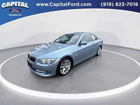 Used 2013 BMW 328i Convertible image 4