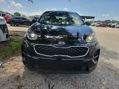 Used 2022 Kia Sportage LX FWD image 2