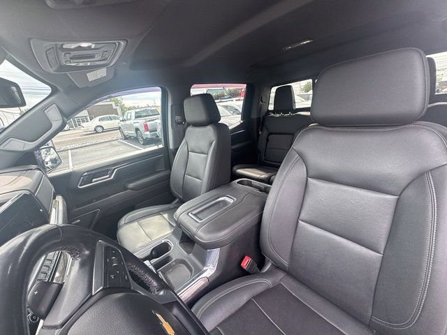Used 2022 Chevrolet Silverado 1500 LTZ w/ LTZ Convenience Package II AWD/4WD image 13