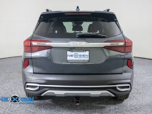 Used 2023 Kia Seltos S w/ Navigation Package AWD/4WD image 6