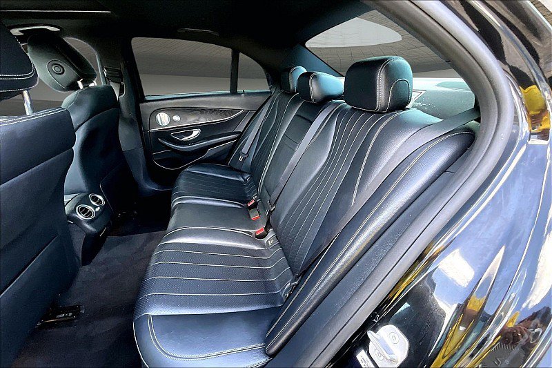 Used 2017 Mercedes-Benz E 300 image 22