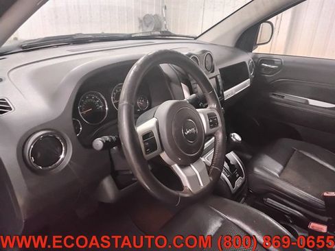 Used 2015 Jeep Compass Latitude AWD/4WD image 11