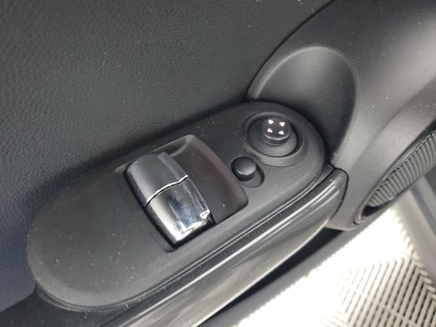 Used 2015 MINI Cooper 2-Door Hardtop image 28