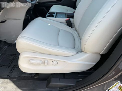 Used 2026 Honda Odyssey EX-L image 14