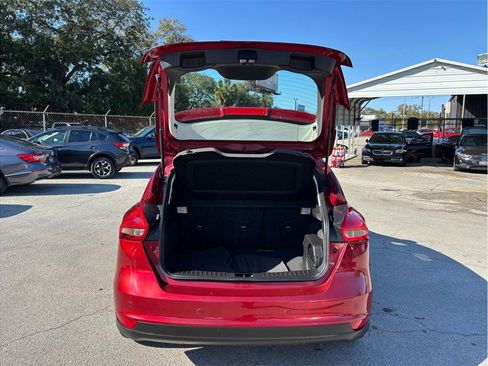 Used 2017 Ford Focus Titanium image 40