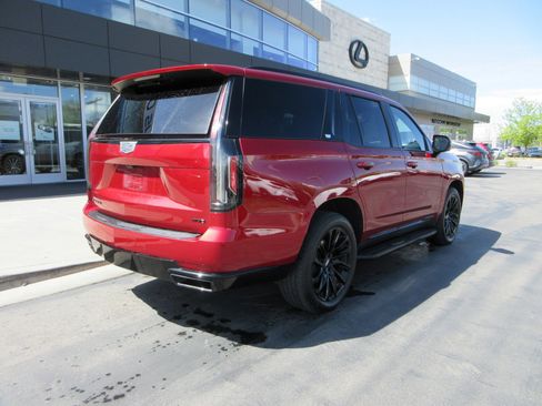 Used 2023 Cadillac Escalade Sport w/ LPO, ONYX Package image 10