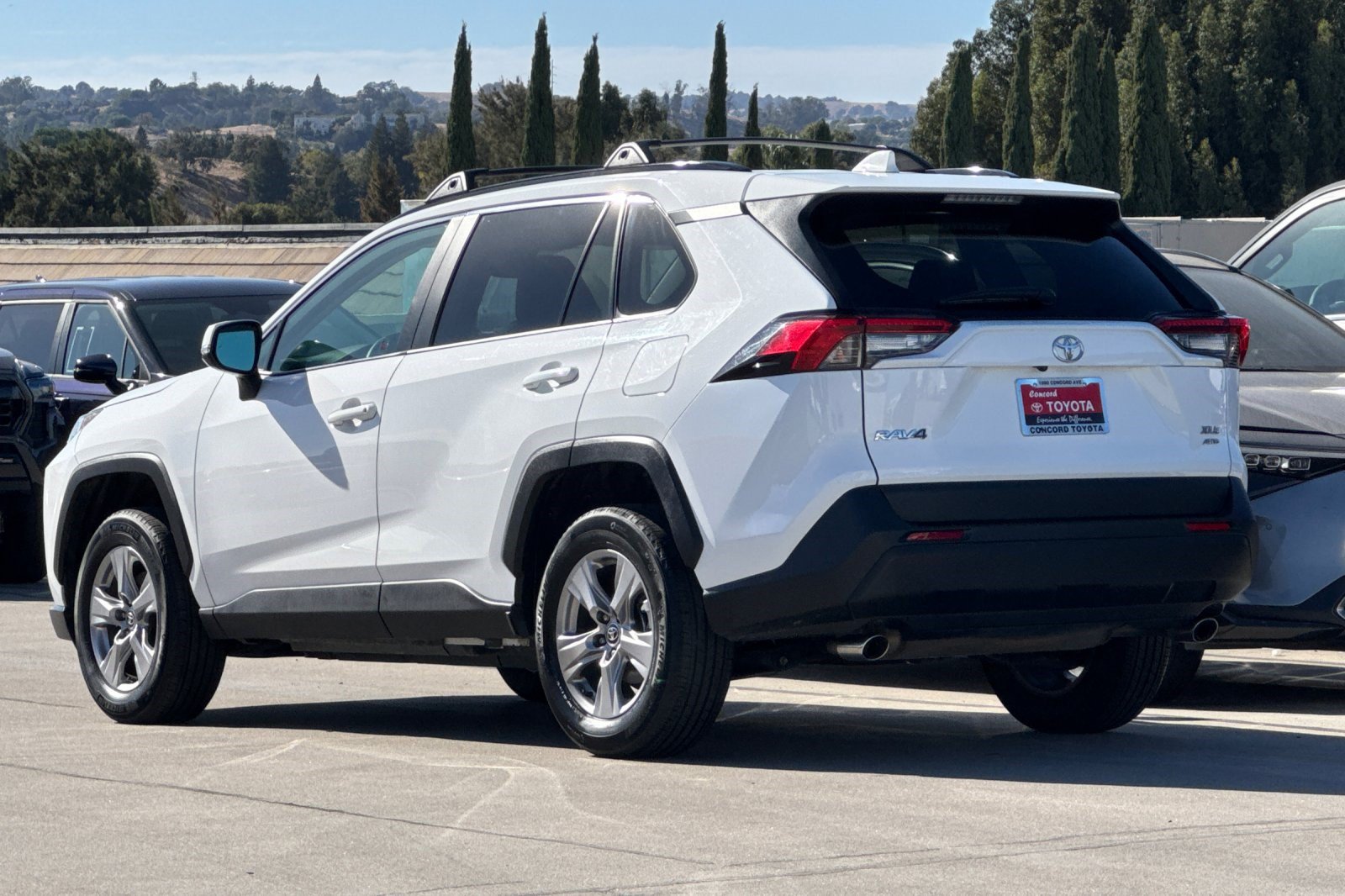 Used 2025 Toyota RAV4 XLE w/ Convenience Package AWD/4WD image 3