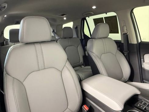 Used 2025 Honda Pilot EX-L image 62