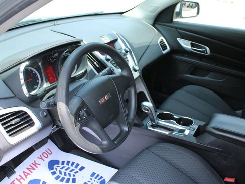 Used 2010 GMC Terrain SLE FWD image 15