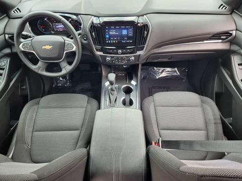 Used 2023 Chevrolet Traverse LT FWD image 26