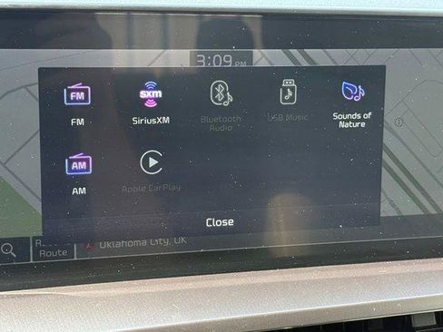 Used 2025 Kia Telluride S FWD image 15