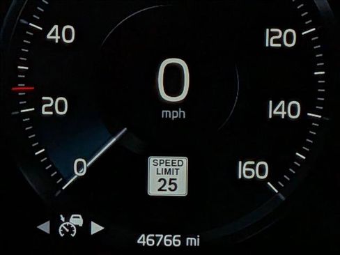 Used 2020 Volvo V90 T6 Cross Country w/ Protection Package Premier AWD/4WD image 9
