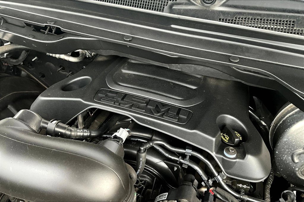 Used 2020 RAM 1500 Limited w/ Black Appearance Package AWD/4WD image 35