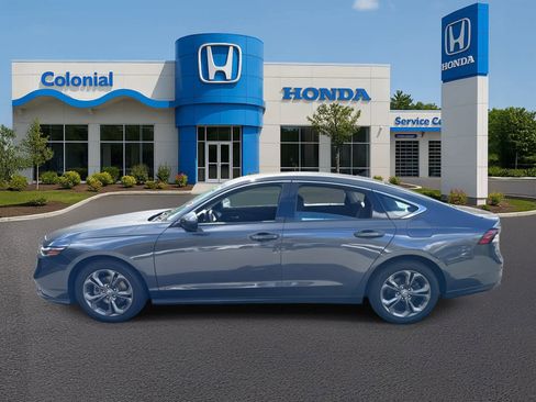 Certified 2023 Honda Accord EX image 3