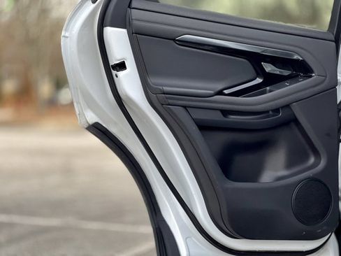 Used 2020 Land Rover Range Rover Evoque SE image 15