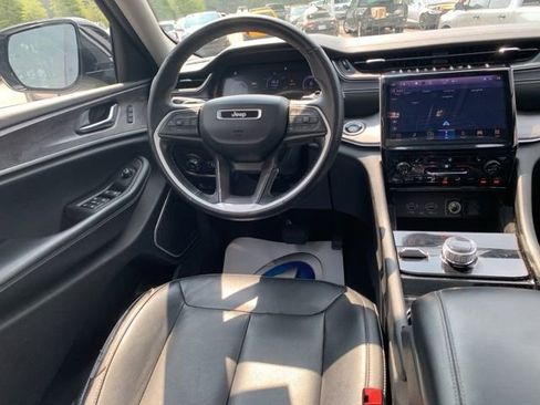 Used 2022 Jeep Grand Cherokee L Limited image 45