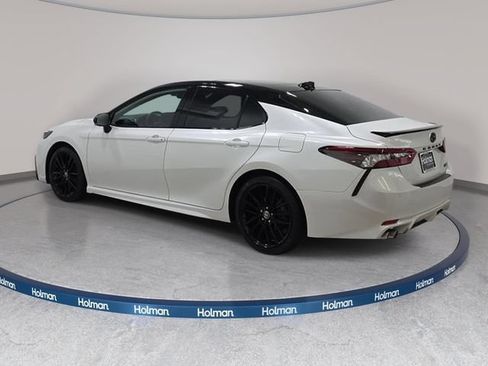 Used 2022 Toyota Camry XSE w/ Navigation Package FWD image 8