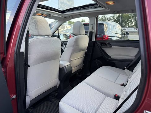 Used 2016 Subaru Forester 2.5i Premium AWD/4WD image 9