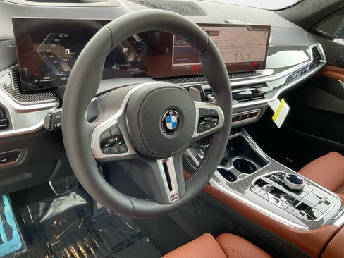 Certified 2025 BMW X7 M60i w/ Executive Package image 10