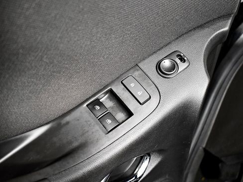 Used 2013 Chevrolet Camaro LT image 15