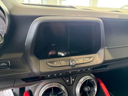 Used 2022 Chevrolet Camaro LT RWD image 18