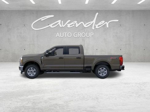 New 2026 Ford F250 XLT w/ FX4 Off-Road Package AWD/4WD image 4