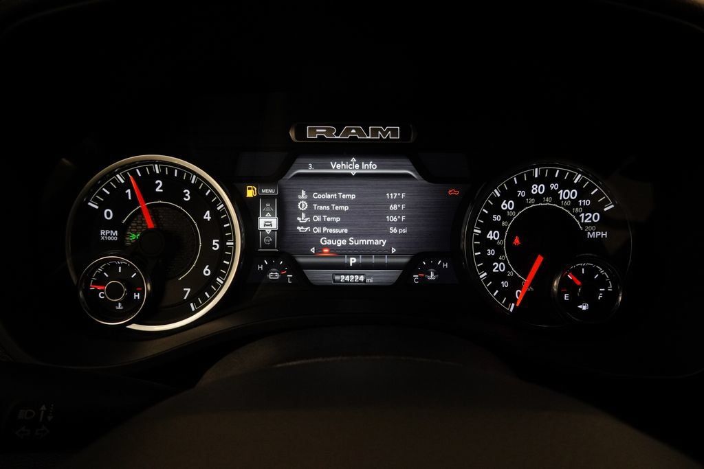 Used 2025 RAM 1500 Big Horn AWD/4WD image 4