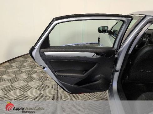 Used 2013 Volkswagen Passat 2.5 SE FWD image 26
