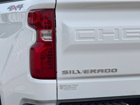 Used 2025 Chevrolet Silverado 1500 LT AWD/4WD image 23