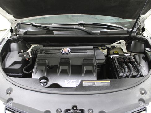 Used 2015 Cadillac SRX Performance w/ Driver Awareness Package image 42