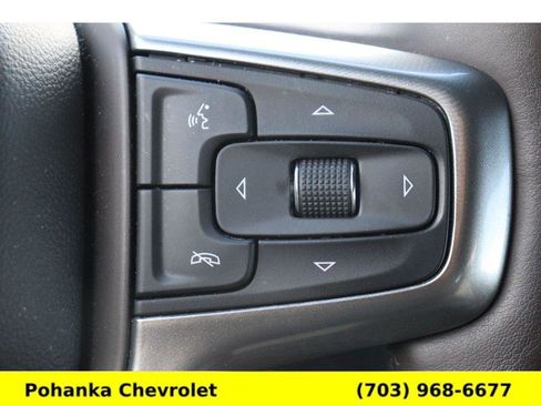 Used 2021 Chevrolet Suburban LT w/ LT Signature Package image 11
