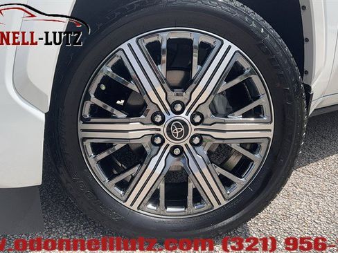 Used 2024 Toyota Sequoia Capstone RWD image 2