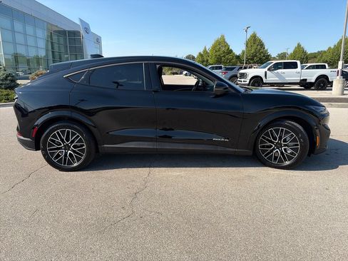 Used 2025 Ford Mustang Mach-E Premium AWD/4WD image 8