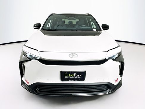 Used 2024 Toyota bZ4X XLE image 2