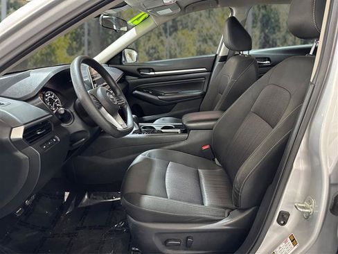 Used 2021 Nissan Altima 2.5 SV image 9