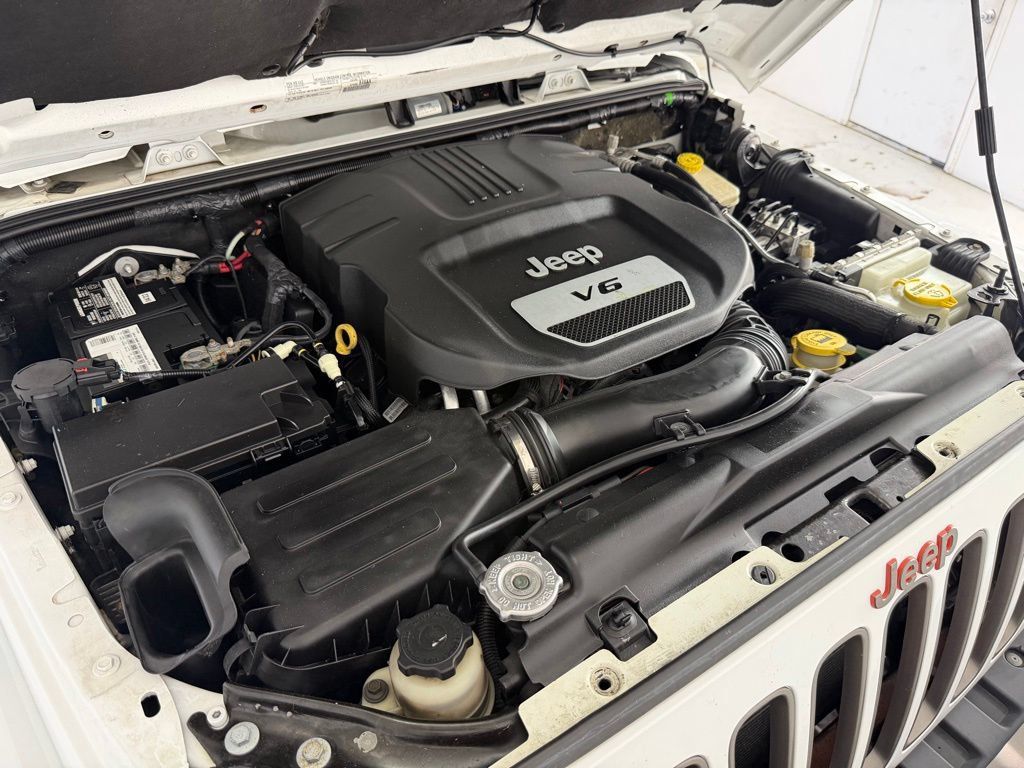 Used 2017 Jeep Wrangler Unlimited Sahara AWD/4WD image 48