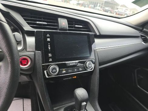 Used 2017 Honda Civic EX image 7