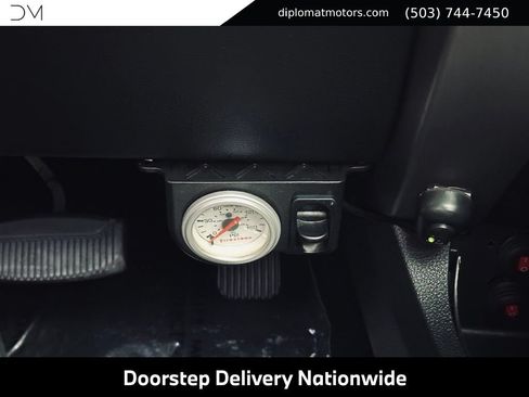 Used 2017 Ford F250 Platinum w/ Platinum Ultimate Package AWD/4WD image 46