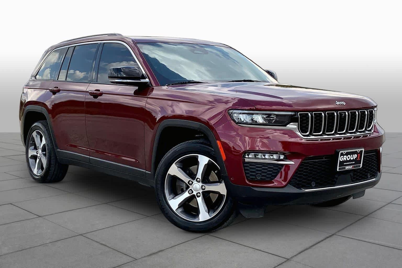 Used 2022 Jeep Grand Cherokee Limited 4xe w/ Luxury Tech Group II AWD/4WD image 3