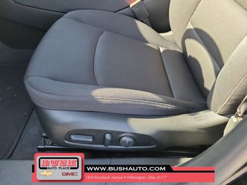 Used 2024 Chevrolet Malibu LT FWD image 18