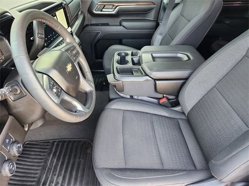 Used 2024 Chevrolet Silverado 1500 LT w/ Protection Package RWD image 4