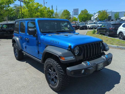 Used 2023 Jeep Wrangler Unlimited w/ Cold Weather Group AWD/4WD image 8
