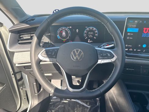 Used 2025 Volkswagen Tiguan S FWD image 27