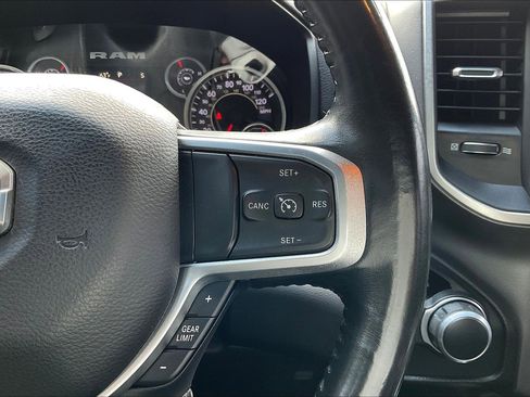 Used 2019 RAM 1500 Big Horn AWD/4WD image 13