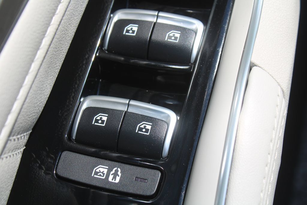 Certified 2023 Kia Sorento SX AWD/4WD image 21