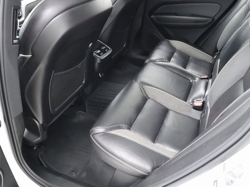 Used 2020 Volvo XC60 T5 R-Design w/ Protection Package image 27