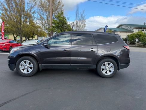 Used 2014 Chevrolet Traverse LT image 5