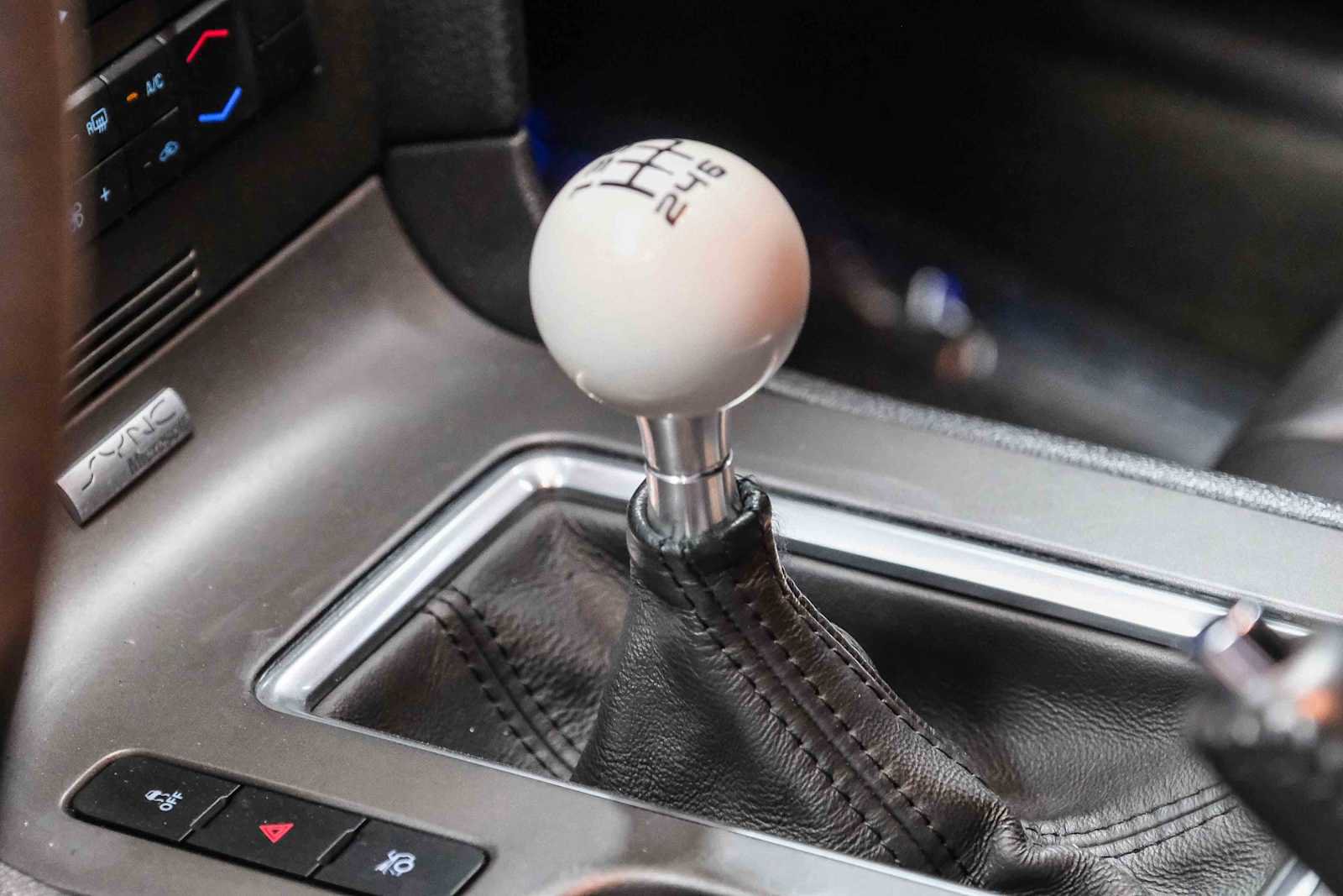 Used 2014 Ford Mustang Shelby GT500 w/ Equipment Group 821A RWD image 21