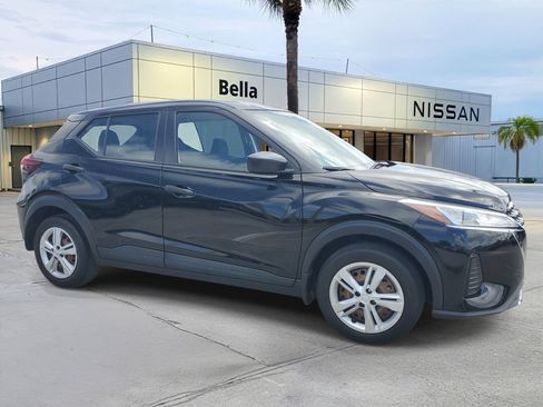 Used 2024 Nissan Kicks S FWD image 8
